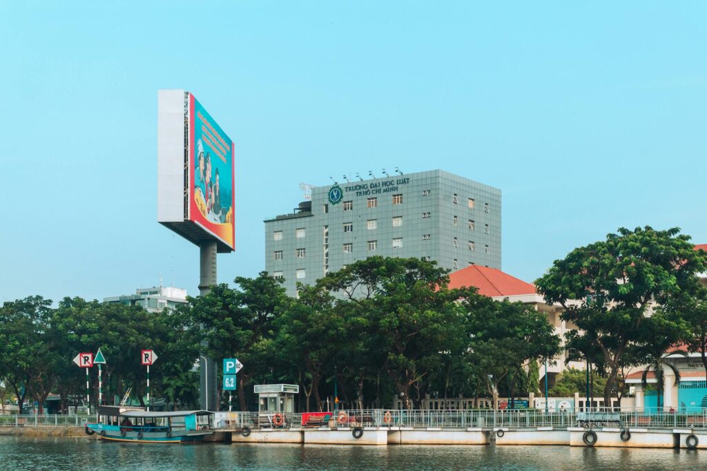 Lộ Trình Ôn Thi Đại Học Từ Mất Gốc Đến 8+ Trong 3 Tháng: Bí Kíp Vượt Vũ Môn Thành Công